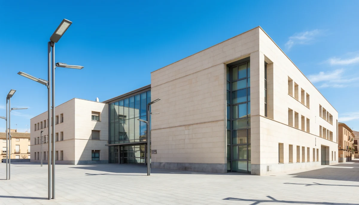 Asesoría energética para ayuntamientos en Madrid con Alesan Soluciones: optimización de contratos y eficiencia institucional
